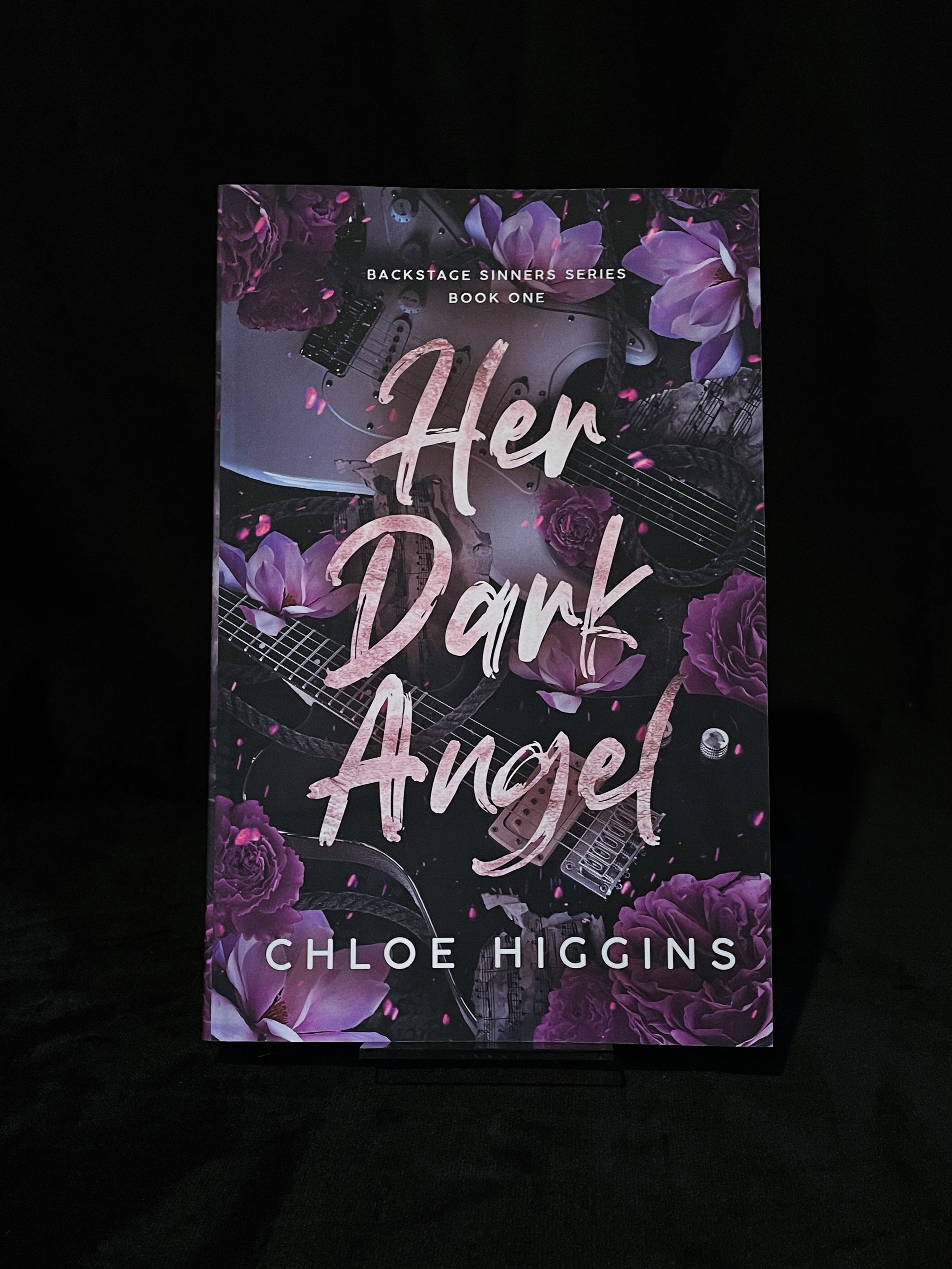 Her Dark Angel - Chloe Higgins