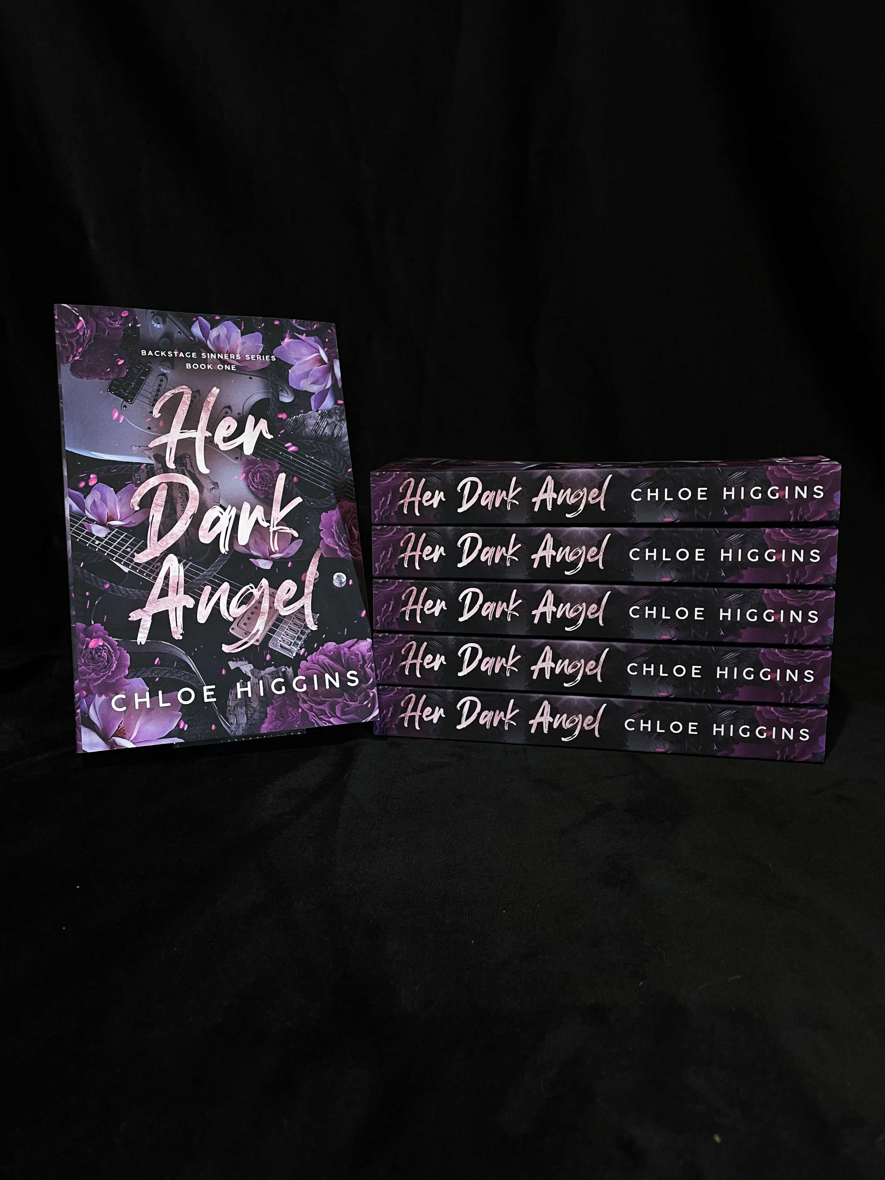 Her Dark Angel - Chloe Higgins